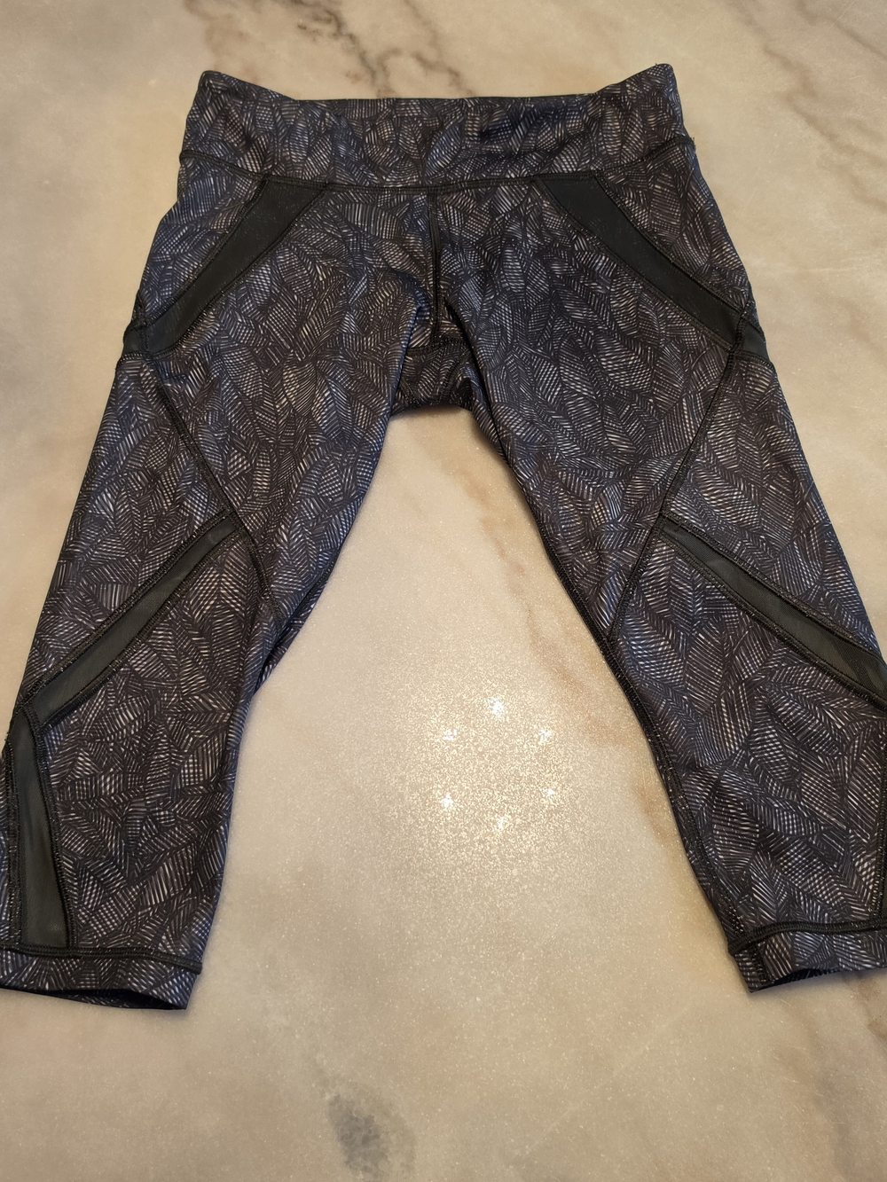 lululemon athletica Dark Green Patterned Capri Jeggings